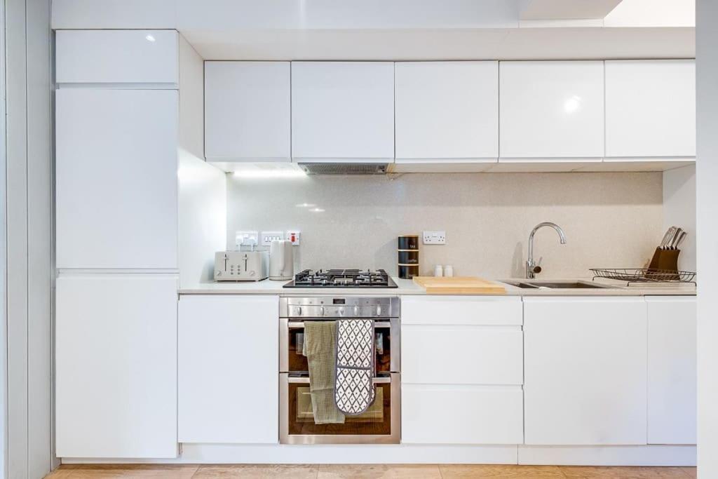 Lux Barn Conversion In * Frodsham