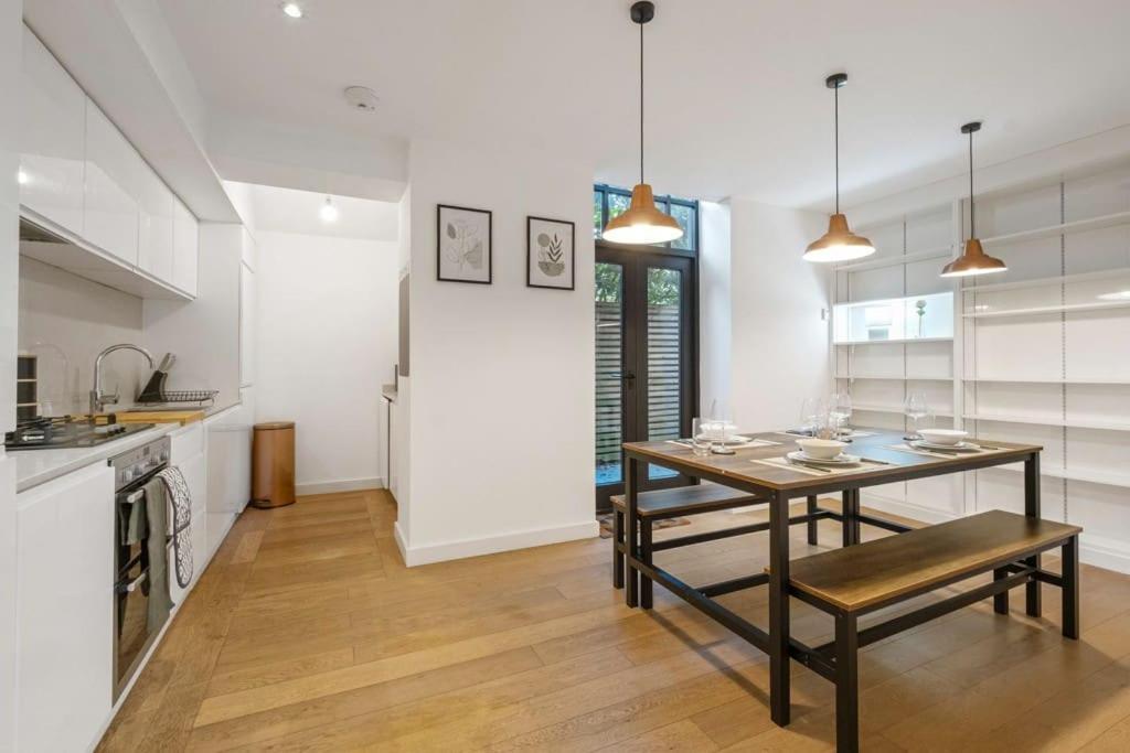 Lux Barn Conversion In * Frodsham